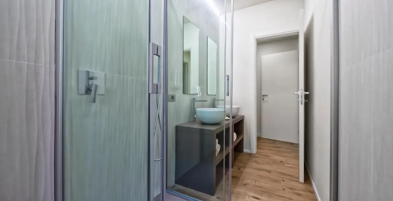Apartment Suite Vogue Epoca Voghera Italy