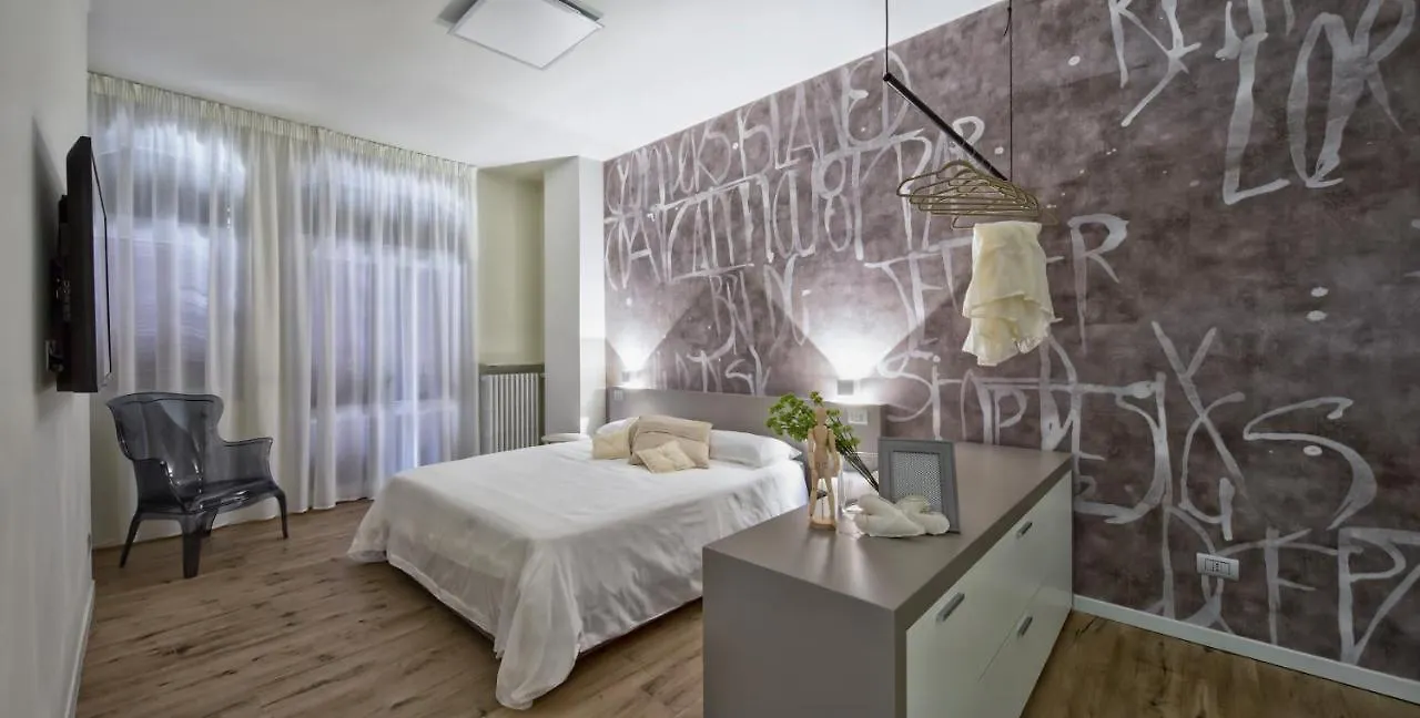 Suite Vogue Epoca Voghera 0*,  Italy